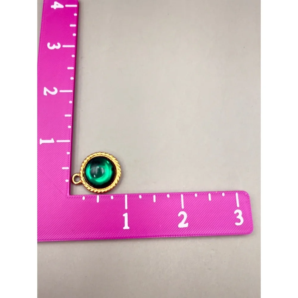 Gold Tone Green Cabochon Pendant Rope Twist Border Round Charm 0.75
